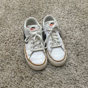 Nike shoes- women size 8